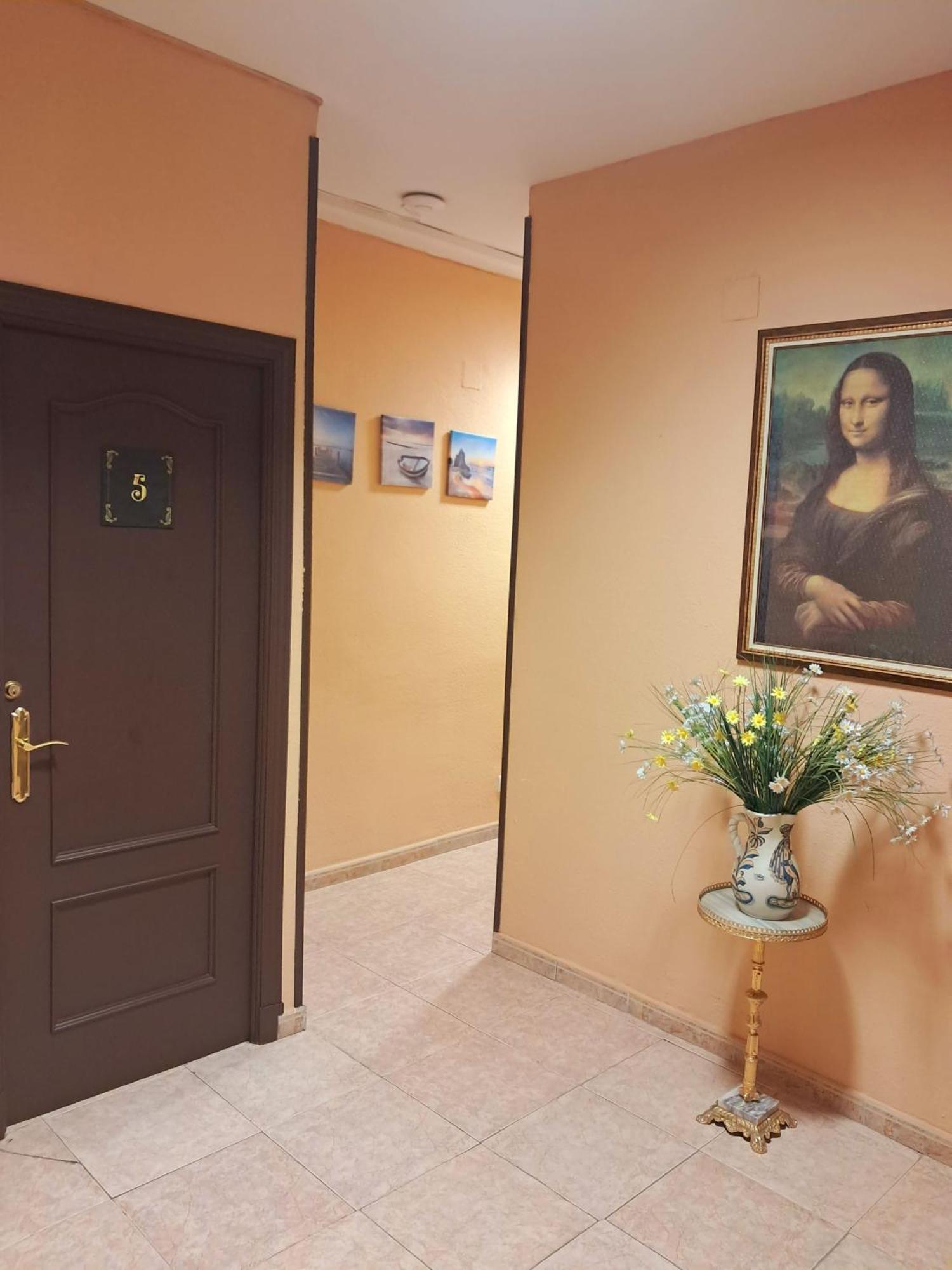 Hostal Dona Maria Valdemoro Eksteriør billede
